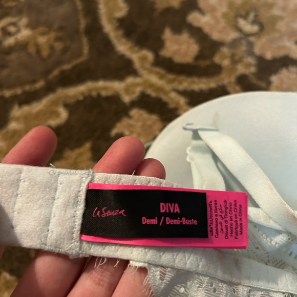 light blue lace vintage bra - Picture 7 of 8